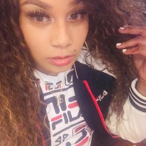 Meet your Posher, Shutel